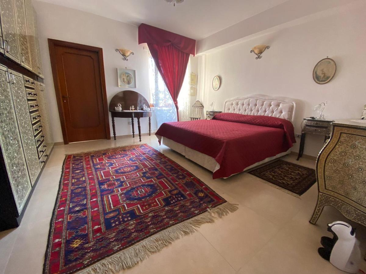 Larazzo Lecce